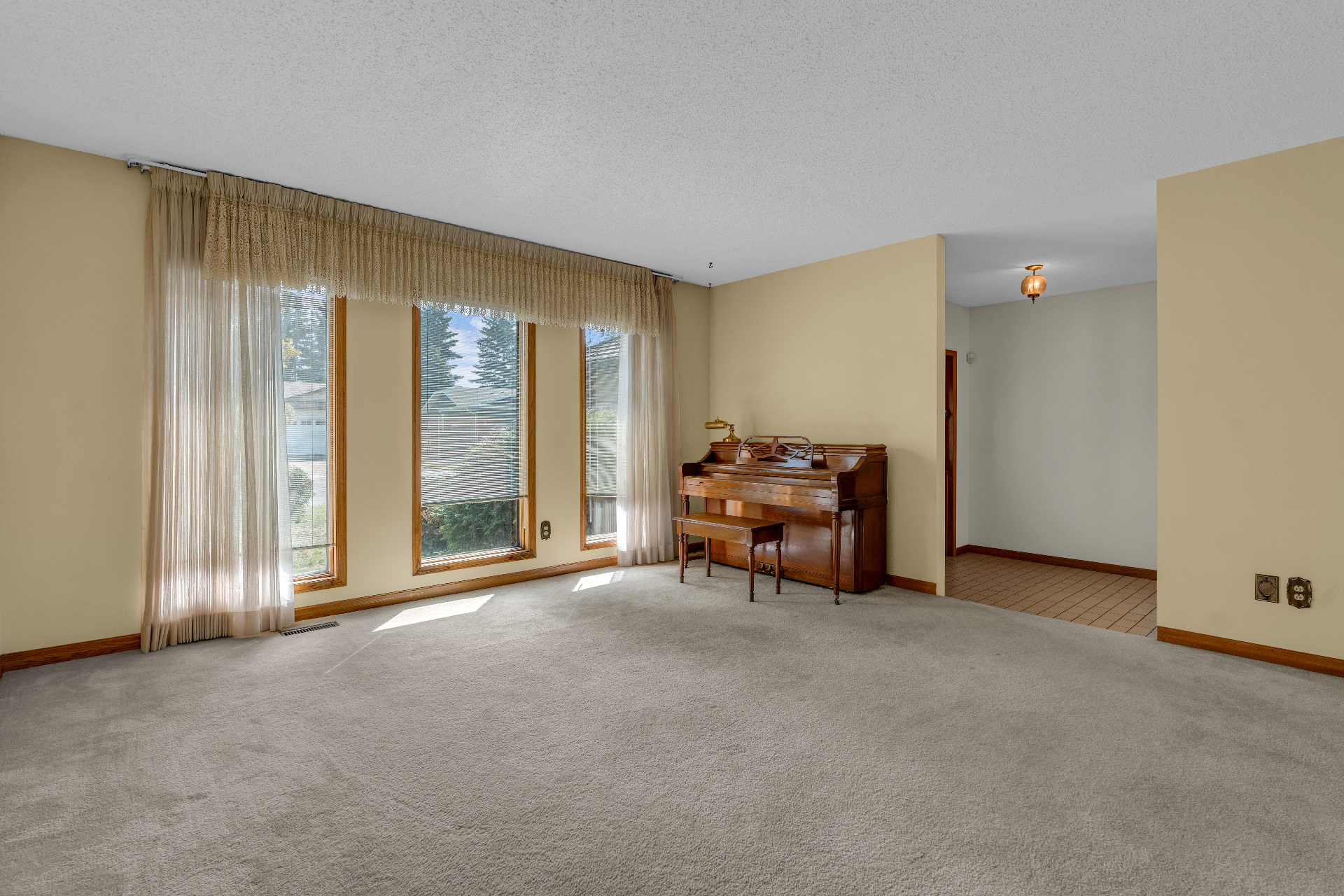 Public Open House·9/27周六 2-4PM·Forest Grove·747 Wilkinson Way——林与唐地产 - 3